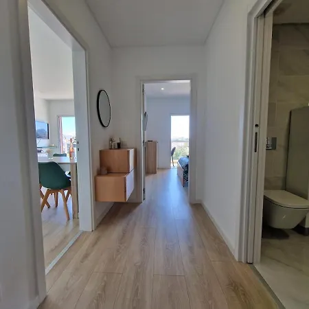 Modern With Pool And Close To The * 波尔蒂芒