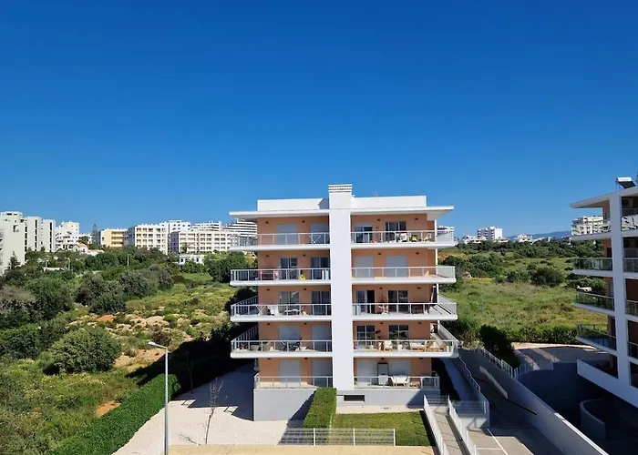 Modern With Pool And Close To The アパート ポルティマン