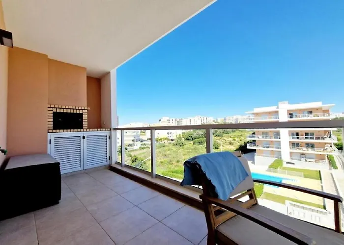 アパート Modern With Pool And Close To The ポルティマン