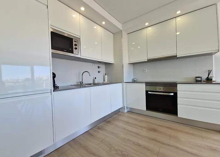 Modern With Pool And Close To The アパート ポルティマン