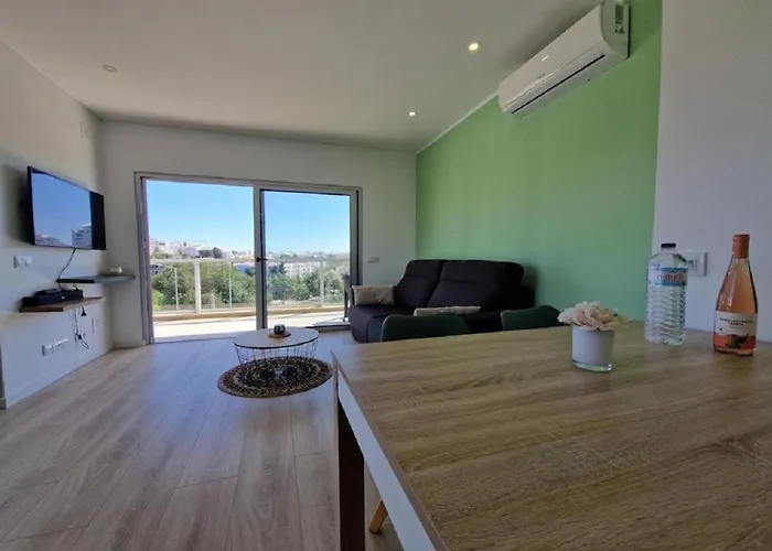 アパート Modern With Pool And Close To The ポルティマン