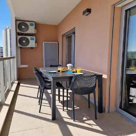 Daire Modern With Pool And Close To The